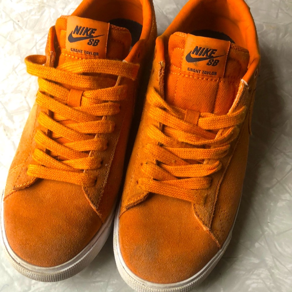 NIKE SB ZOOM BLAZER LOW GT [704939 800] GRANT TAYLOR ORANGE SZ 7 US